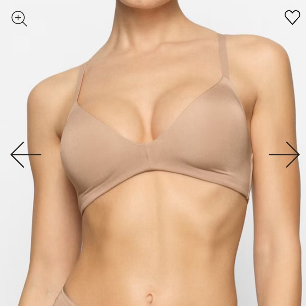 SKIMS Light Beige Wireless Bra